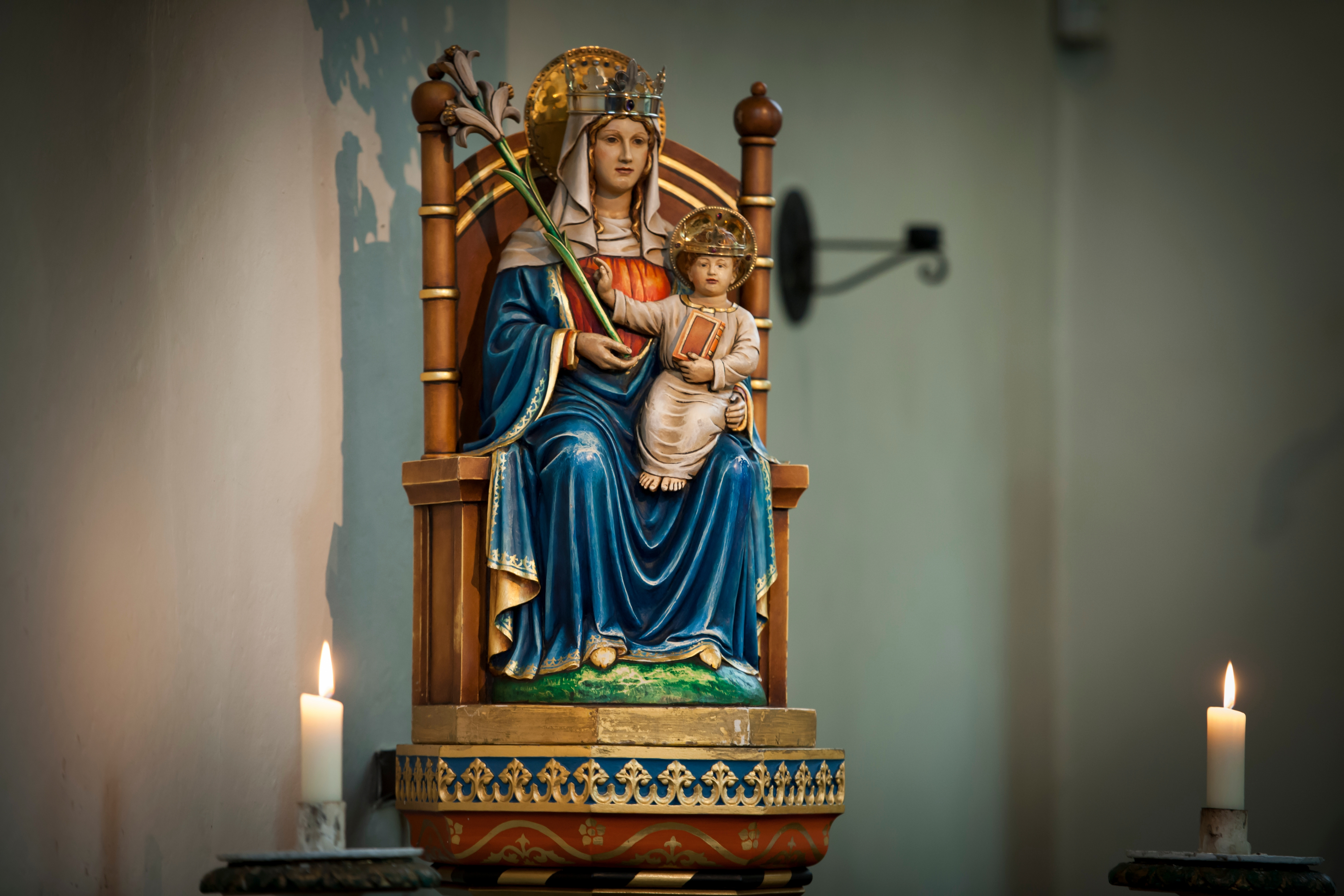 When Mary Appeared in Walsingham | Catholic Truth Society